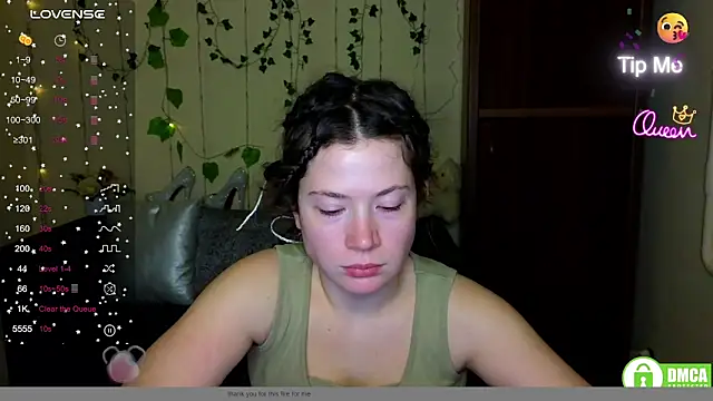 Alicia_redfollow live sex cam