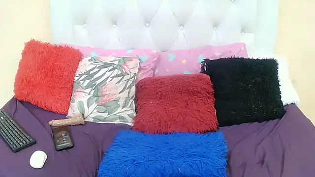 NaughtyfatassT28's cam snapshot