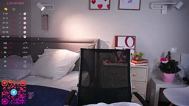 MegganKinson live sex cam