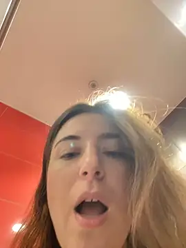 kate_nicepops999114's cam snapshot