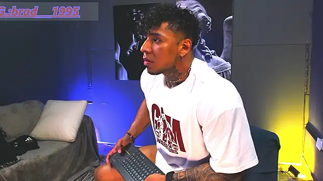 bradley_smith live sex cam