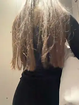 KristiRich live sex cam