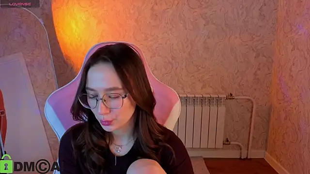 _Kiki_angel_'s cam snapshot