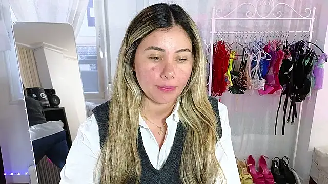 Tawny_cox's cam snapshot