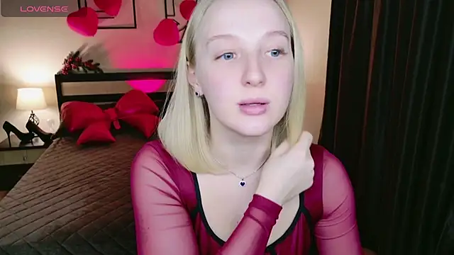 SummerPink's cam snapshot