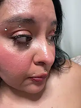 Nailealipsglossy's cam snapshot