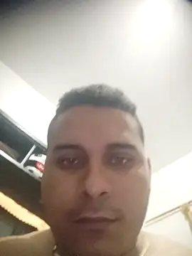 SaucyAffair0 live sex cam