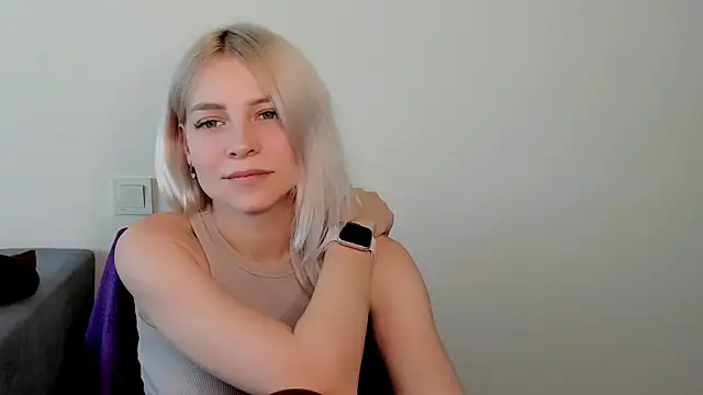 FoxyKathryn's cam snapshot