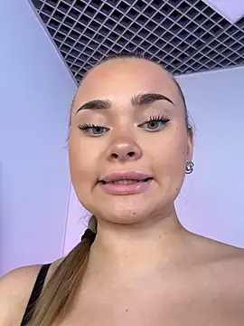 MonicaWestt's cam snapshot