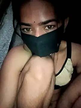 Sunali_Bendre's cam snapshot