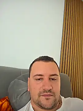 KarlosCarutox live sex cam