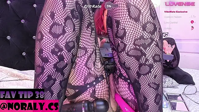 hey_noraly live sex cam