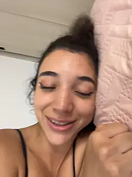 uniquerossie's cam snapshot