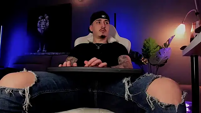 uptomatty live sex cam