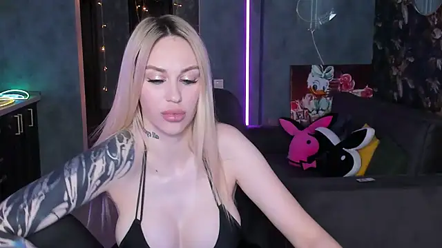 Blckmirrorr live sex cam