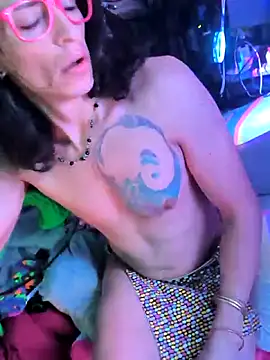 gurlnips live sex cam