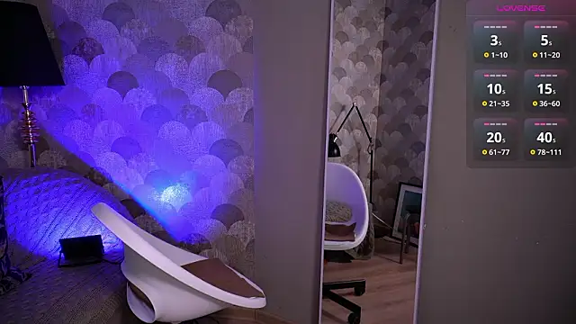 UmaTruewoman live sex cam