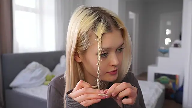 TaraBomstad's cam snapshot