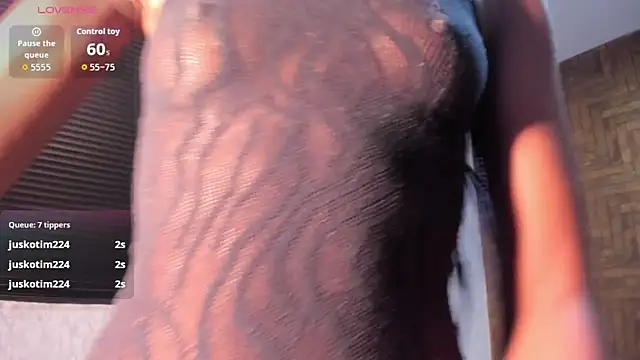 NathalyLeen live sex cam