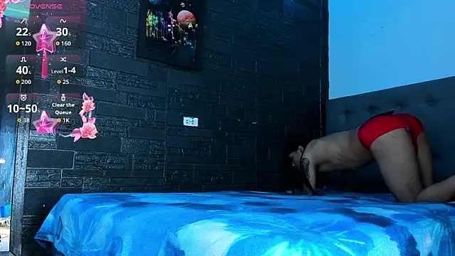 Romancartier_1's cam snapshot