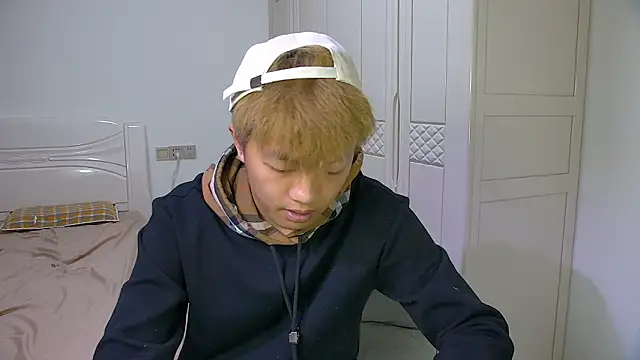 Chocolates-001's cam snapshot