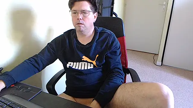 blueandwhite1's cam snapshot