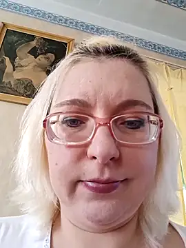 VikaKing live sex cam