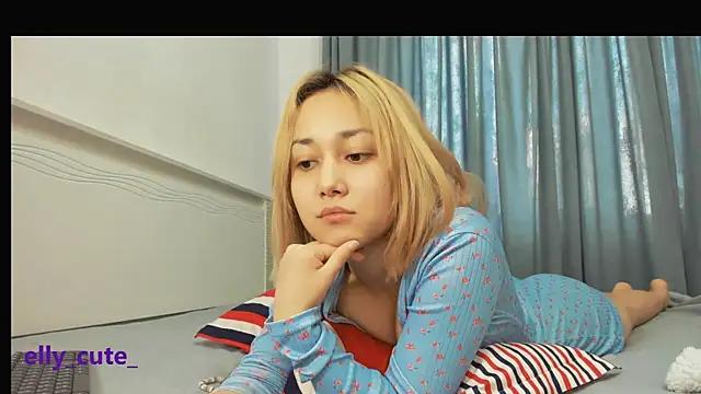 Elly_Cute live sex cam