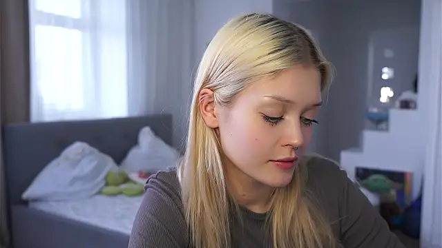 TaraBomstad's cam snapshot