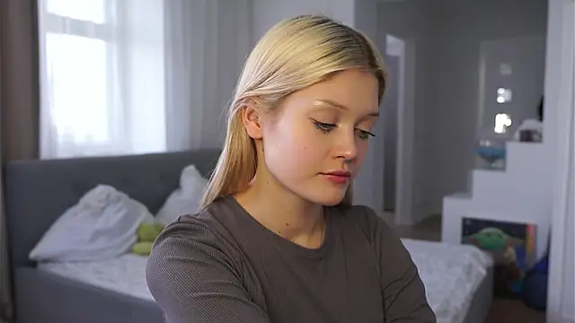 TaraBomstad's cam snapshot