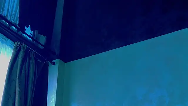 MaddyAllure live sex cam