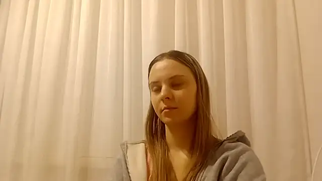 CrackShirker's cam snapshot