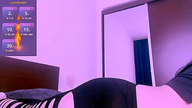 _magic_smile_11's cam snapshot