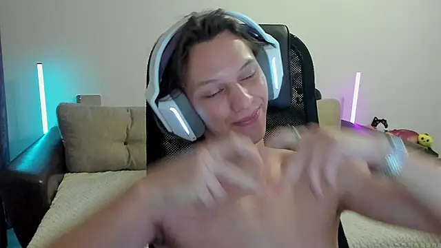 Ostin_meow live sex cam