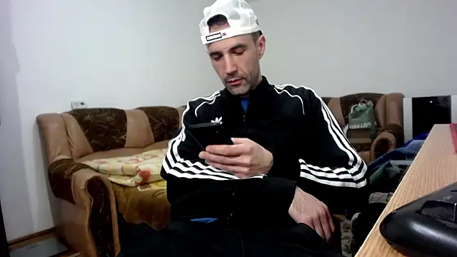 I_like_older_menn's cam snapshot