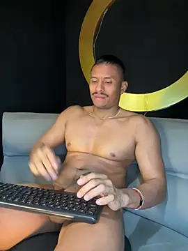 Abra_ham13's cam snapshot