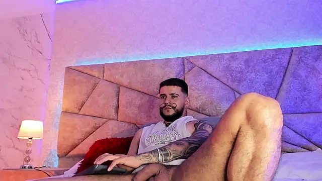 DickGriffith_'s cam snapshot