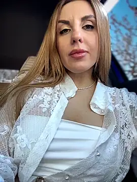 MilfNextDoor20's cam snapshot