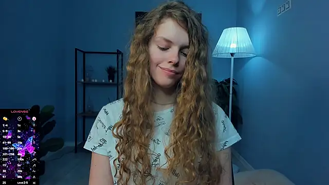 RayaNenlia's cam snapshot