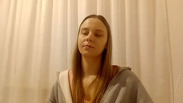 CrackShirker's cam snapshot