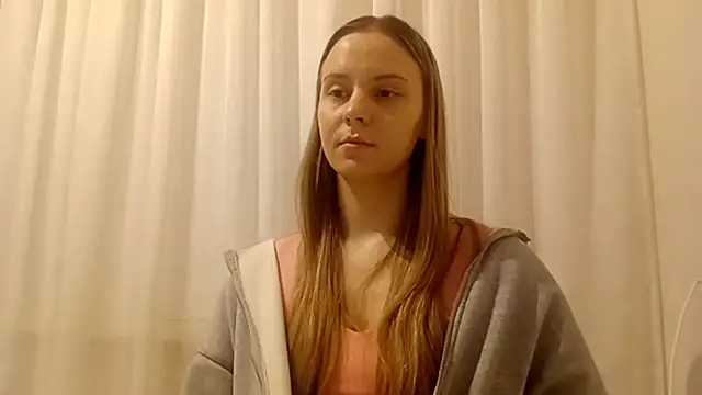 CrackShirker's cam snapshot