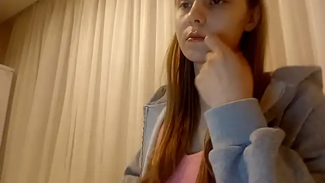 CrackShirker's cam snapshot