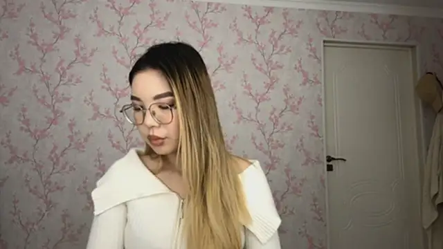 Elina_Mottel's cam snapshot