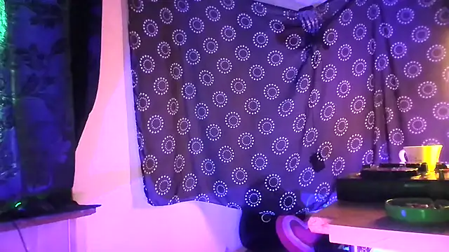 Guyst049 live sex cam