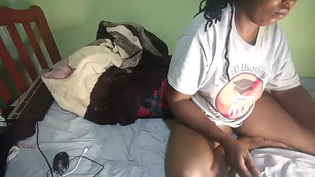 Brightalia_ live sex cam