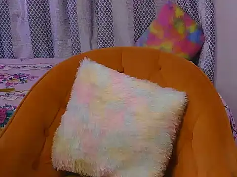 hey-pinky's cam snapshot