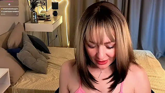 Oliiviaa_ live sex cam