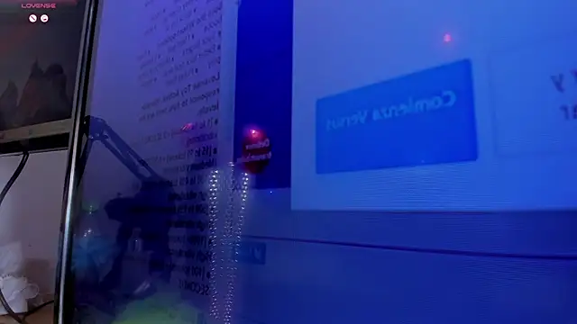 Scarlett_811 live sex cam