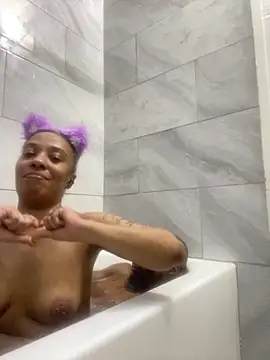 moneymvkngbucks's cam snapshot