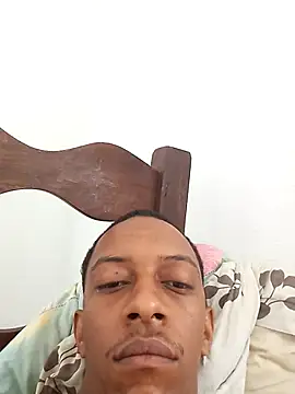 Pretinhoo25 live sex cam